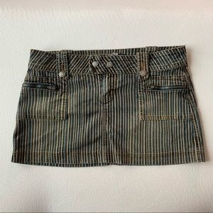 *SOLD*  Y2K Mini Skirt
